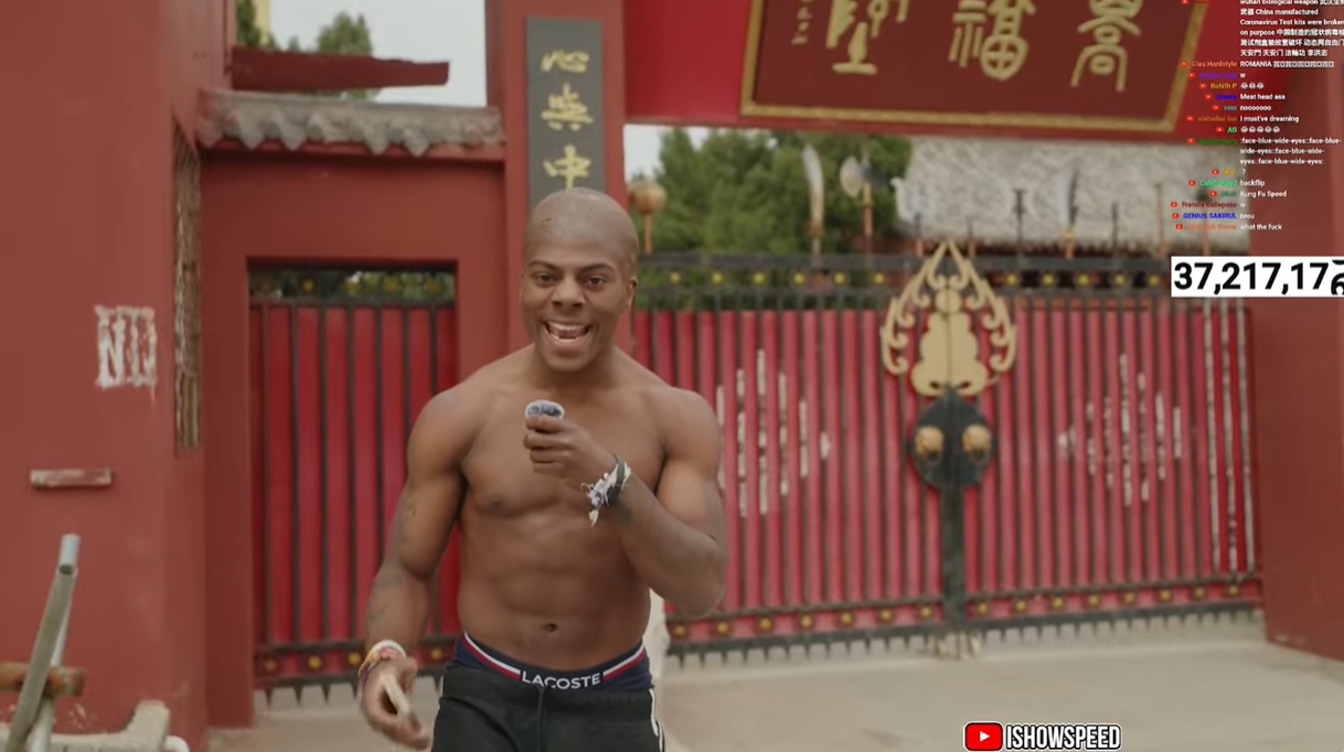 光頭造型！Speed中國(guó)行來到鄭州少林寺，上香拜佛學(xué)功夫