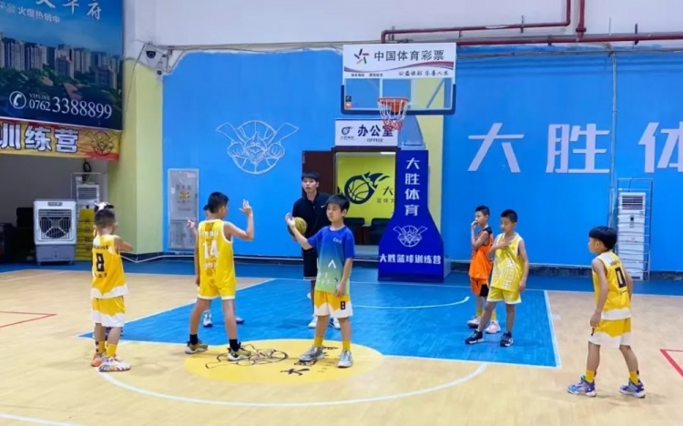 廣東河源體彩少兒籃球培訓(xùn)班：結(jié)營不散場，夢想正啟航