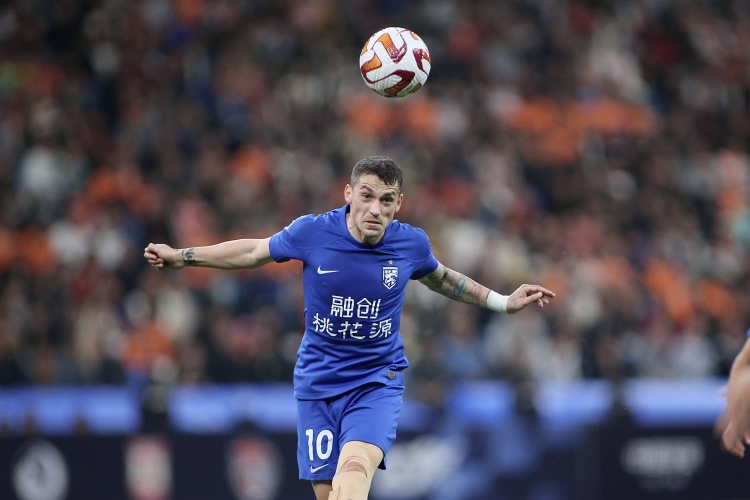 斯基拉：中超舊將斯坦丘接近免簽加盟熱那亞，合同期限到2027年