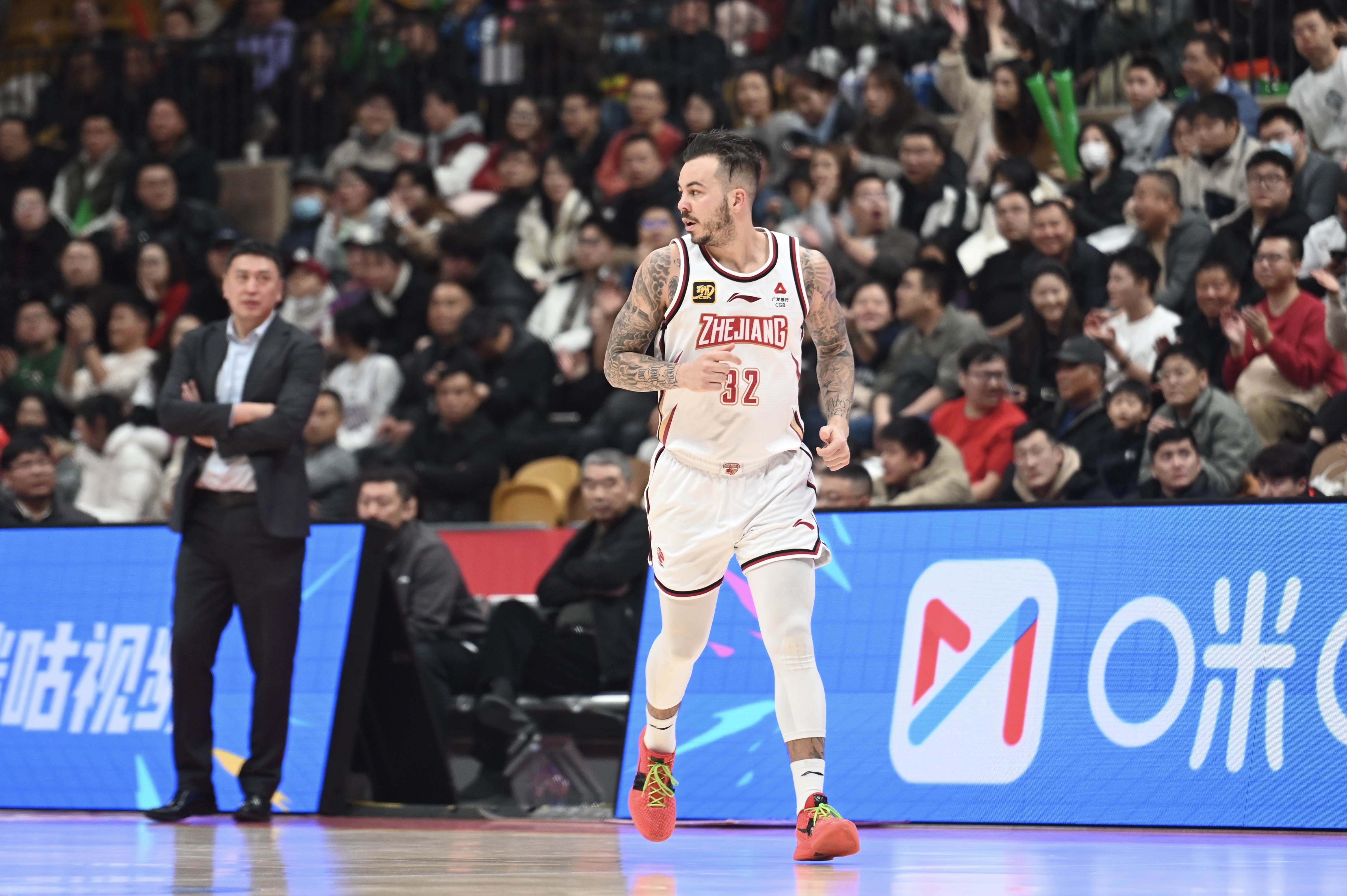 得分爆炸力！約克23中13得34分2板8助4斷 三分11中6
